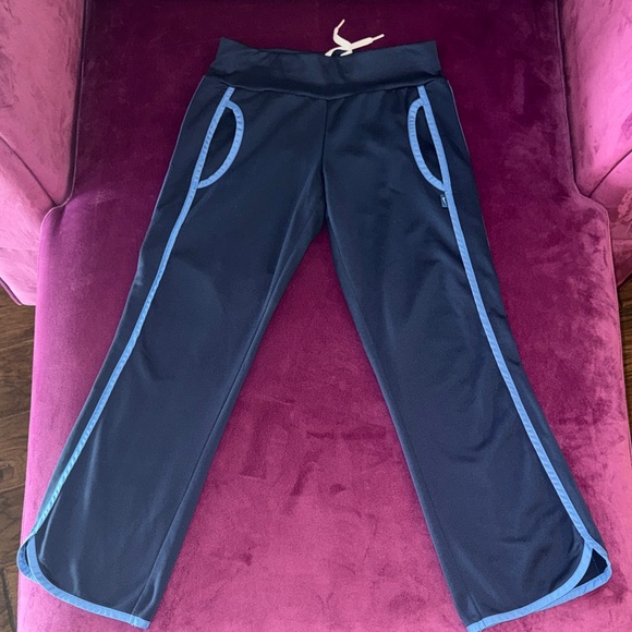 Nike Kids Navy Blue Track Pants Baby Blue Trim Pockets Girls Small size 7-8 - Picture 2 of 16